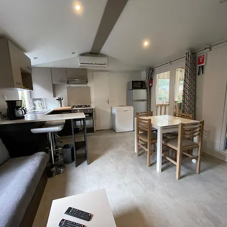 Superb Mobilhome Ba302 - 3 Bedrooms Siblu Bonne Anse La Palmyre Дом отдыха Ле-Мат