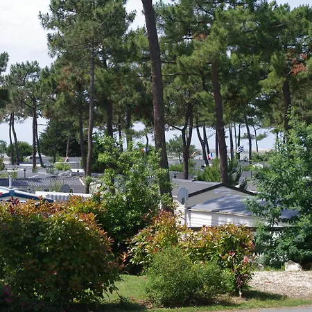 Superb Mobilhome Ba302 - 3 Bedrooms Siblu Bonne Anse La Palmyre * Ле-Мат