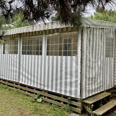 Superb Mobilhome Ba302 - 3 Bedrooms Siblu Bonne Anse La Palmyre Дом отдыха Ле-Мат